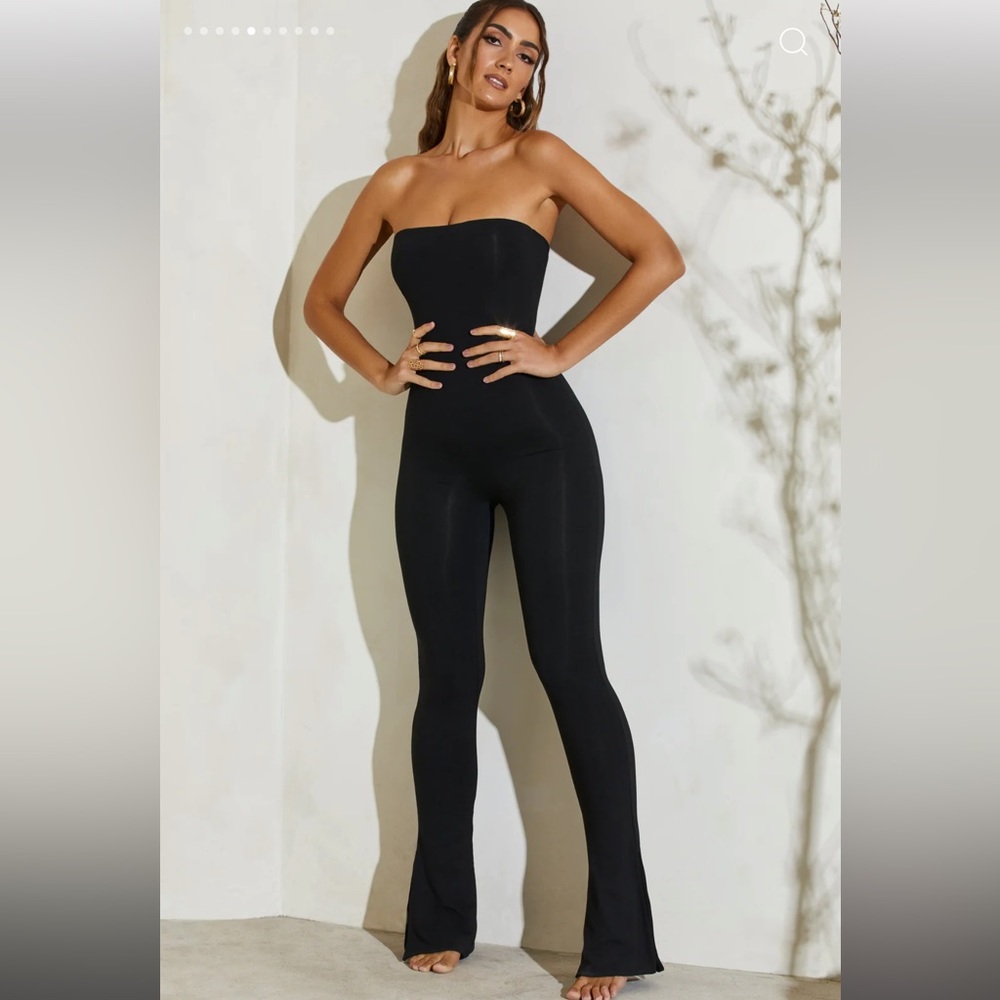 Oh Polly Jamila Strapless Flared Hem Jumpsuit in Black. US 2. NWT.